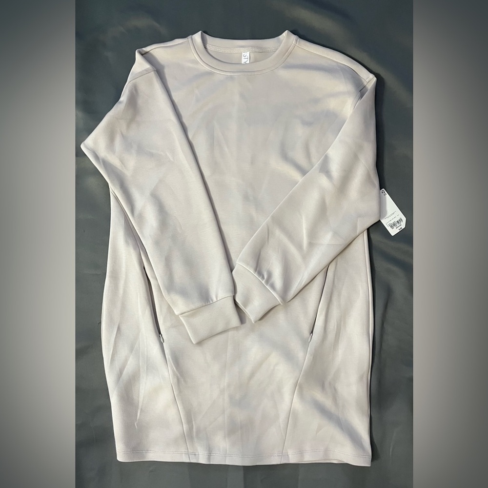 Cream Long Sleeve Sweatshirt